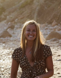Headshot of Lindsey Hagen